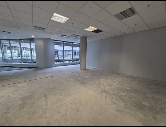 834M² OFFICE TO LET IN SANDTON CENTRAL